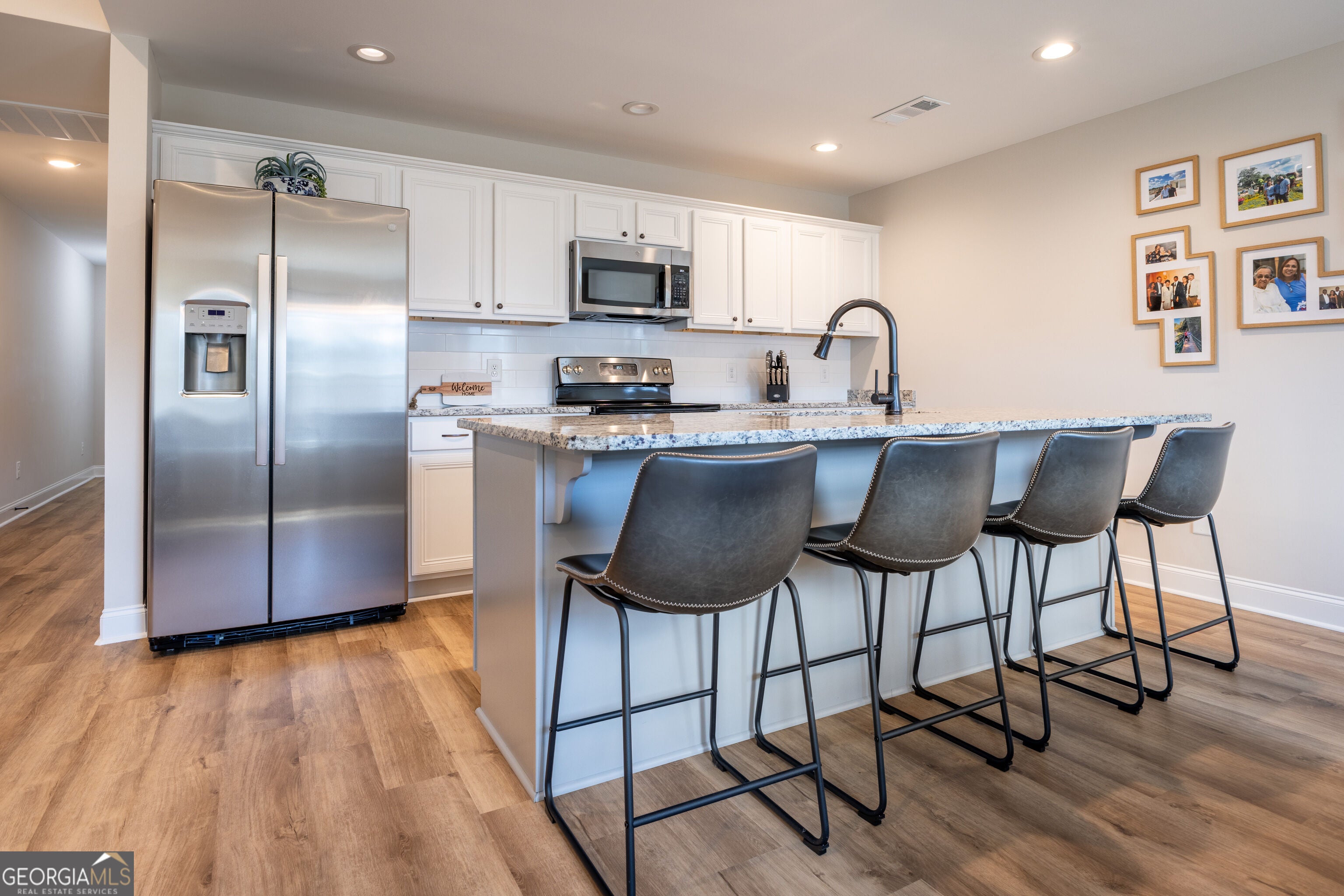 168 Red Tail CIR