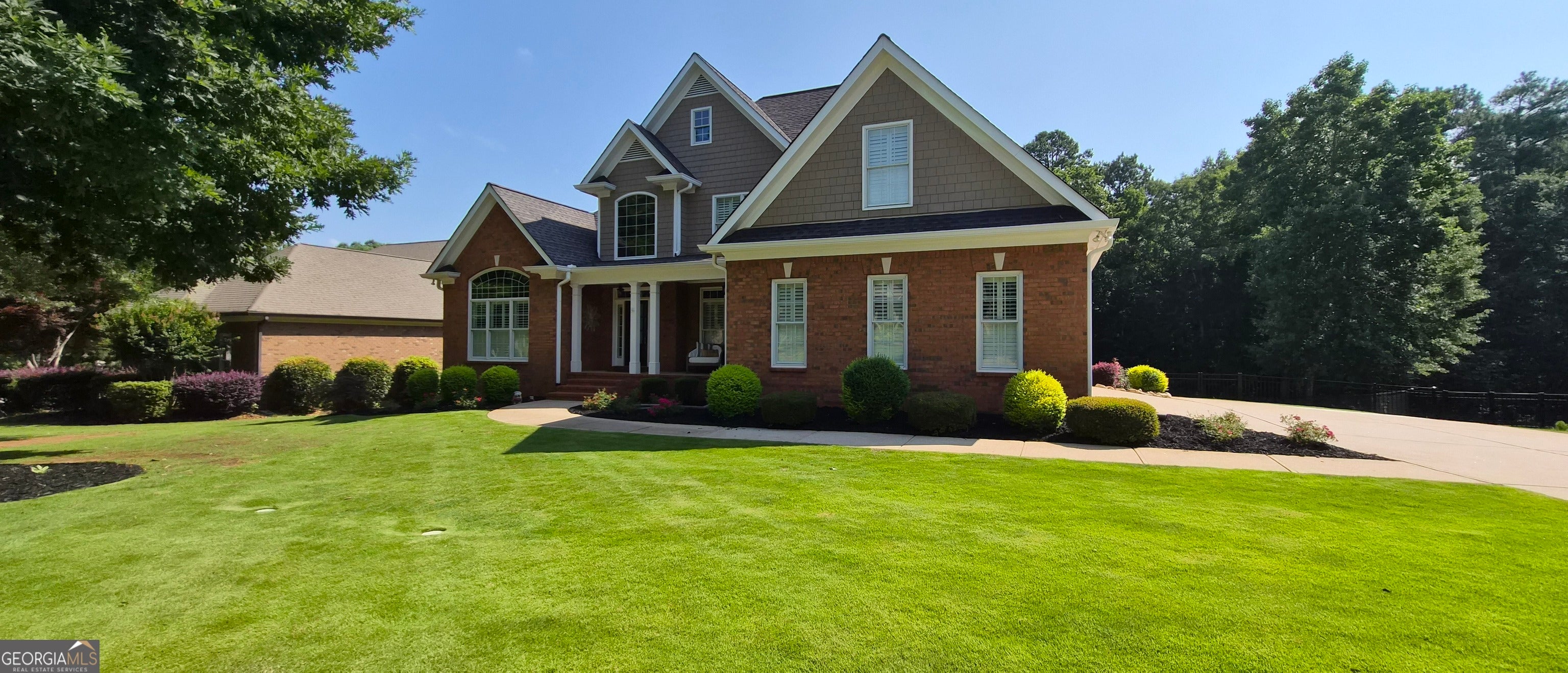 2190 Wade DR