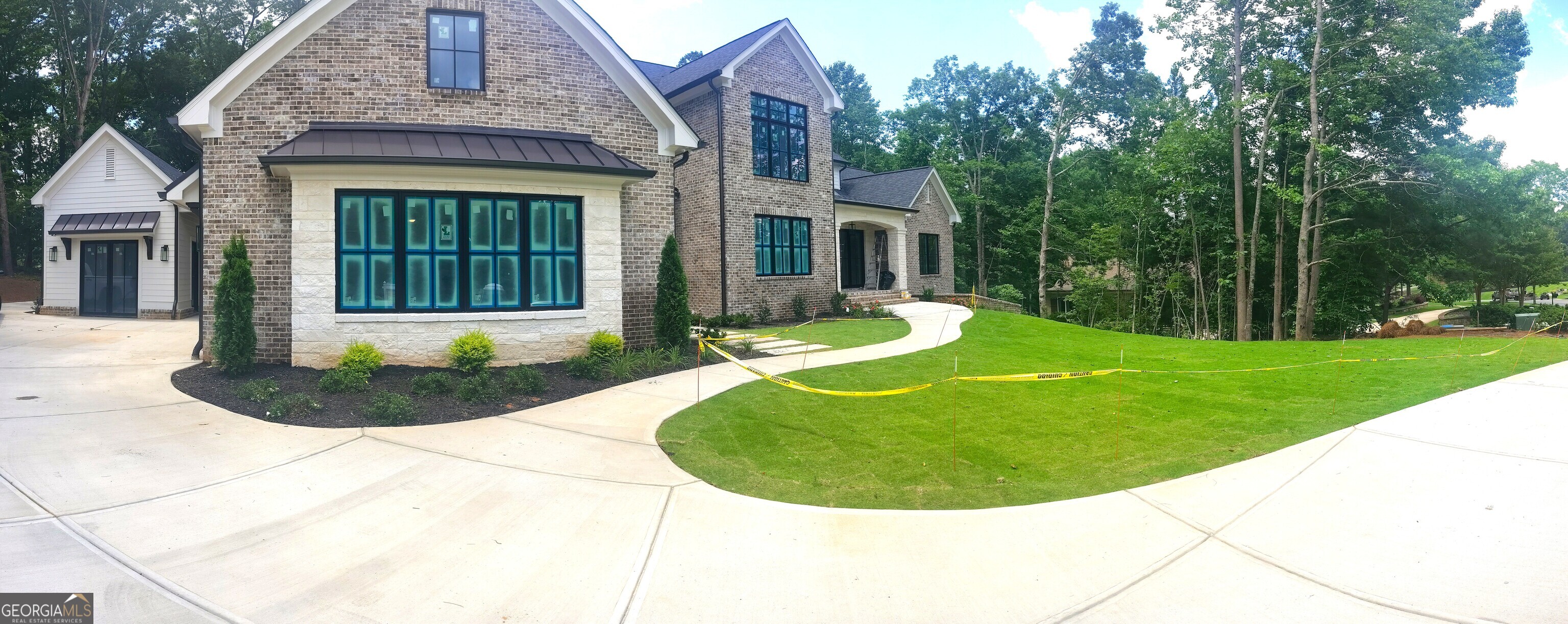 250 Hawks Lake DR