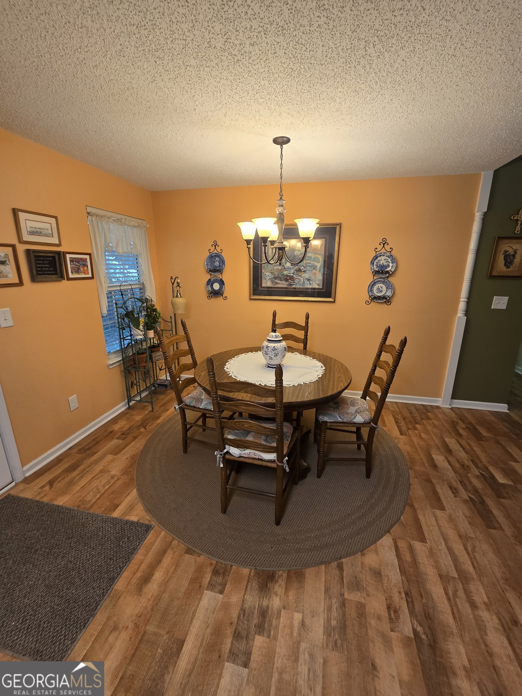 245 Pleasant Valley RD