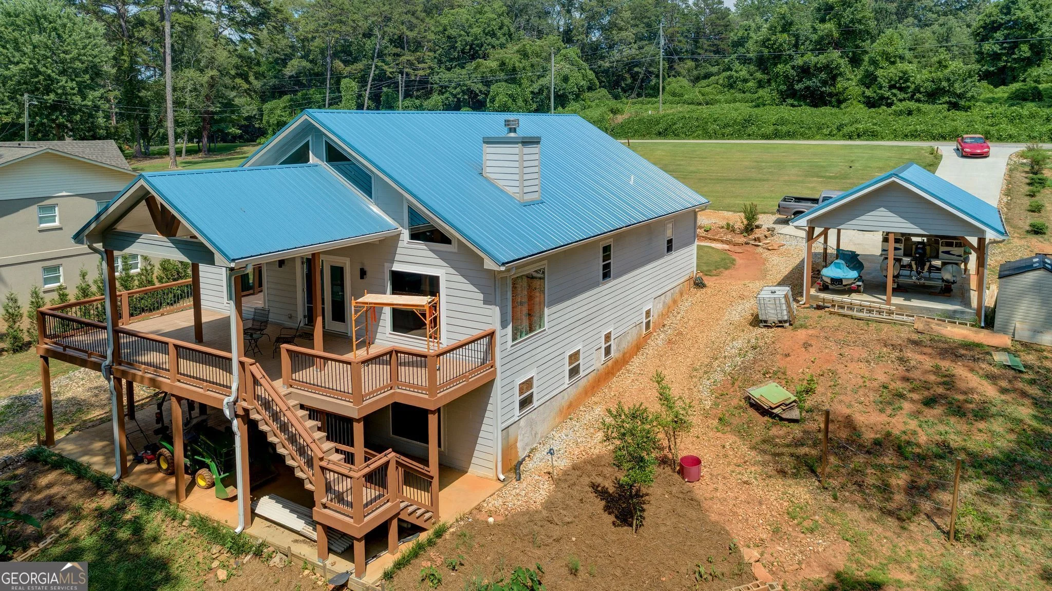 1010 Lakeland Drive