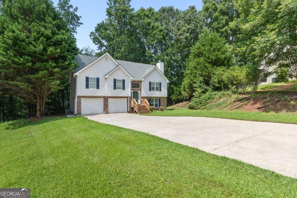 Photo of 4718 Middleboro Lane, Gainesville, GA 30506 (MLS # 10825751)