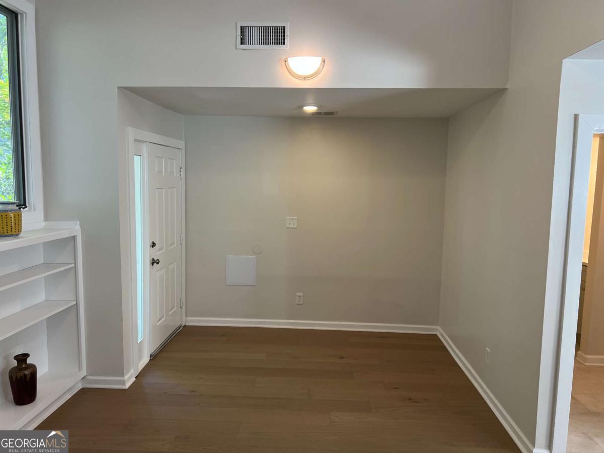 855 Greenwood AVE NE K