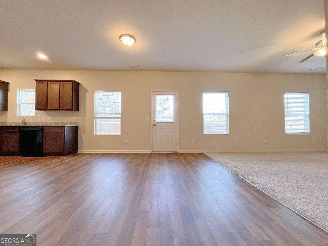 SEASONS AT PENDERGRASS - Residential