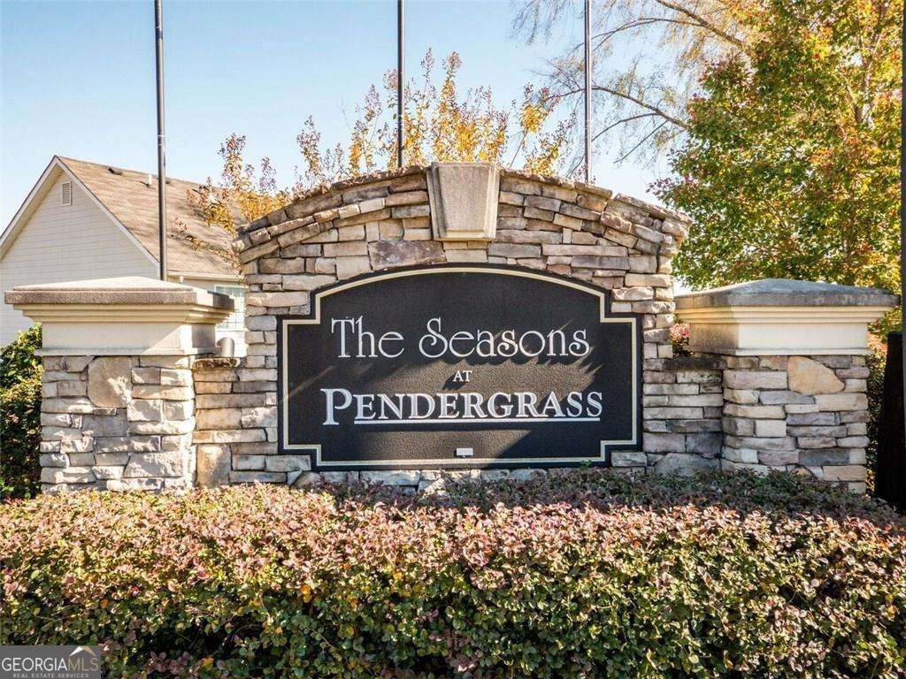 SEASONS AT PENDERGRASS - Residential