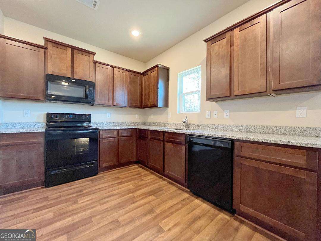 SEASONS AT PENDERGRASS - Residential