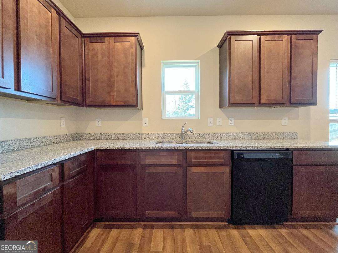 SEASONS AT PENDERGRASS - Residential