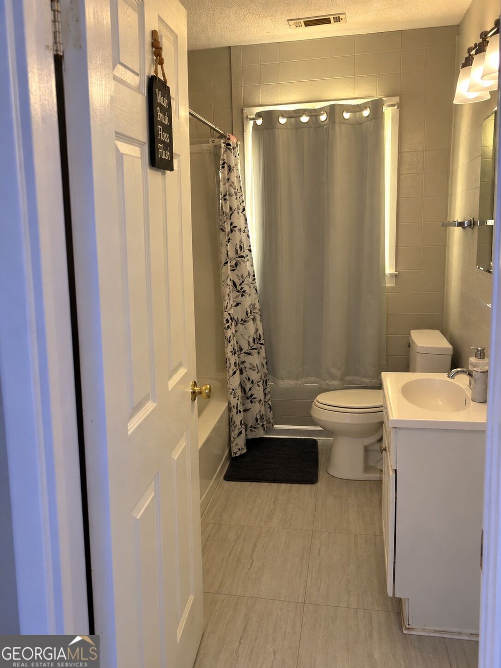 Photo of 206 Johns Road, Warner Robins, GA 31093 (MLS # 10854082)