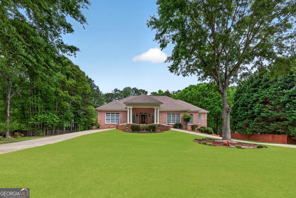 Photo of 105 Wellborn Road, Peachtree City, GA 30269 (MLS # 10786100)
