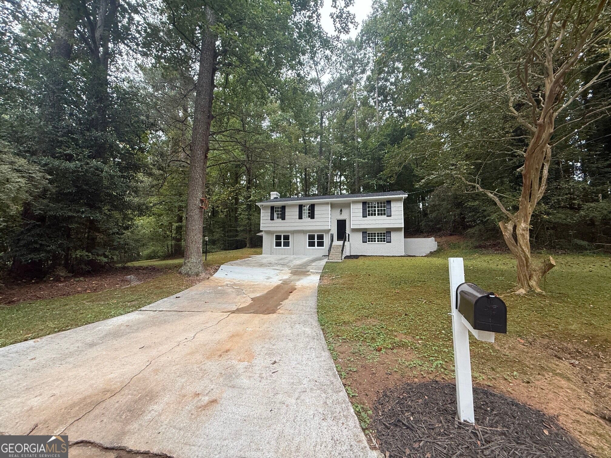 5959 Simone DR