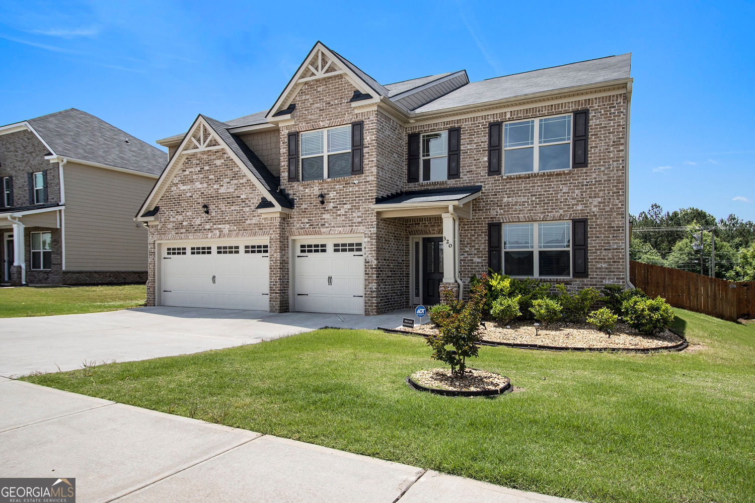 320 Conley AVE