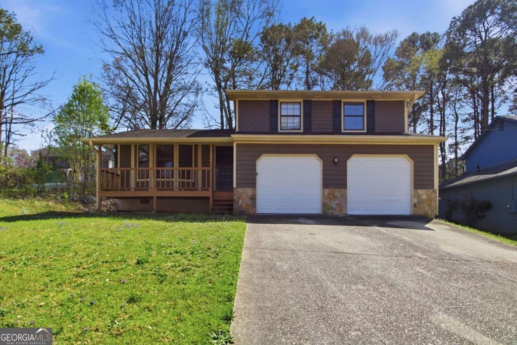 Photo of 5641 Clifton Place, Stone Mountain, GA 30087 (MLS # 10710353)