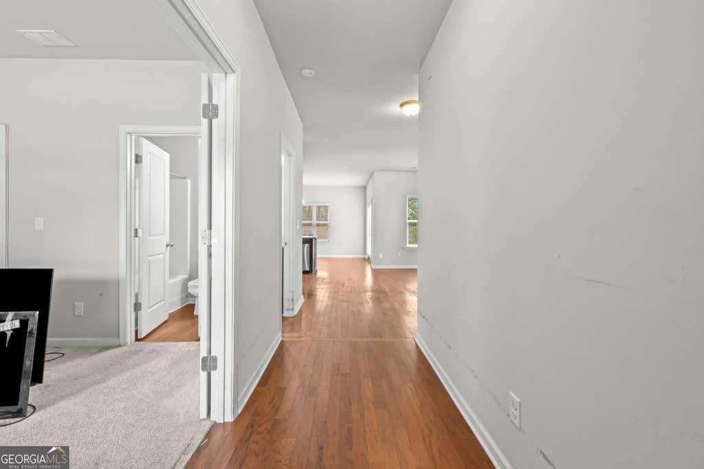 Photo of 252 Preston Lane SW, Atlanta, GA 30315 (MLS # 10783639)