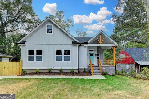 Photo of 2259 Fernwood Drive, Atlanta, GA 30344 (MLS # 10675055)