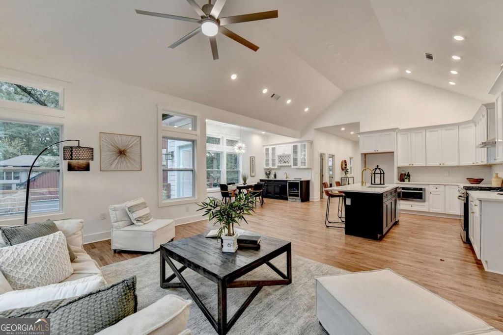 Photo of 2259 Fernwood Drive, Atlanta, GA 30344 (MLS # 10675055)