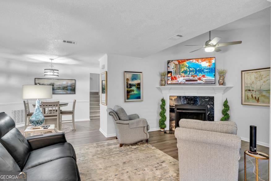 356 River Pointe DR 356