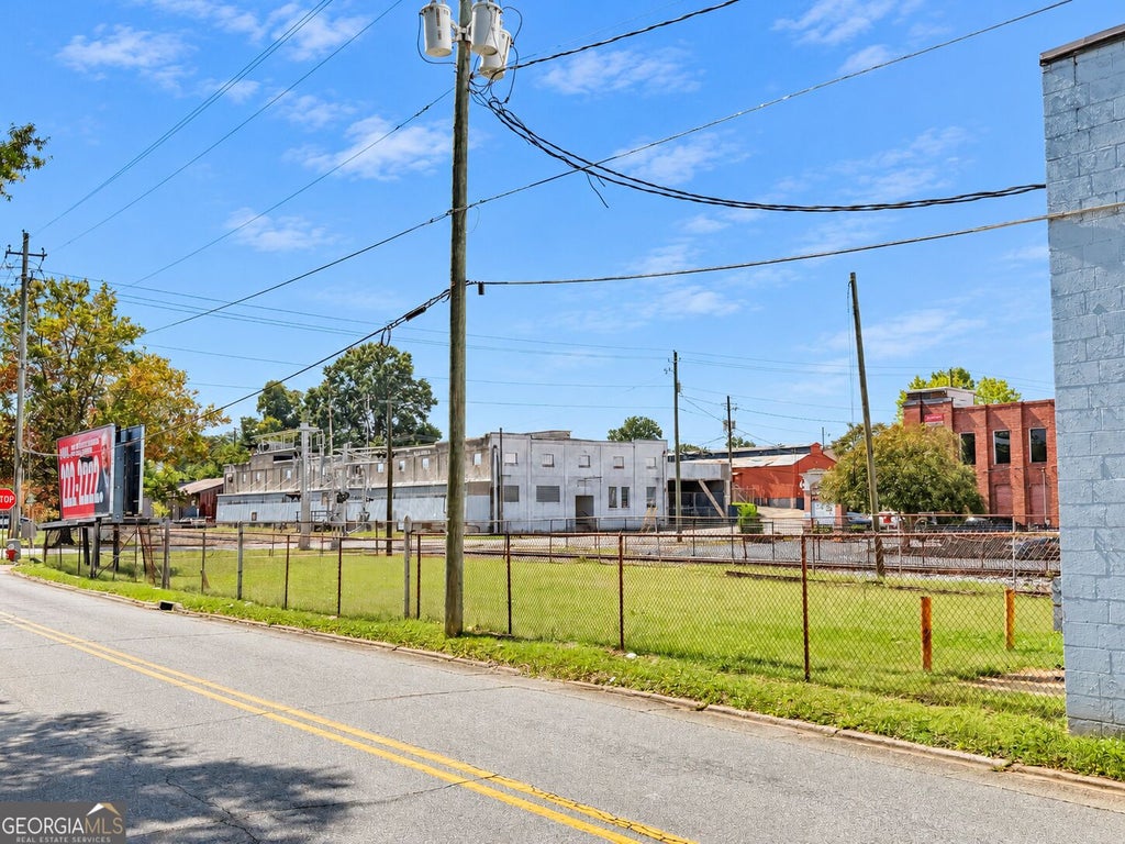 Photo of 300 W Broad Street, Griffin, GA 30223 (MLS # 10873713)