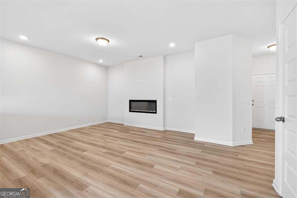 516 Brixton DR 83