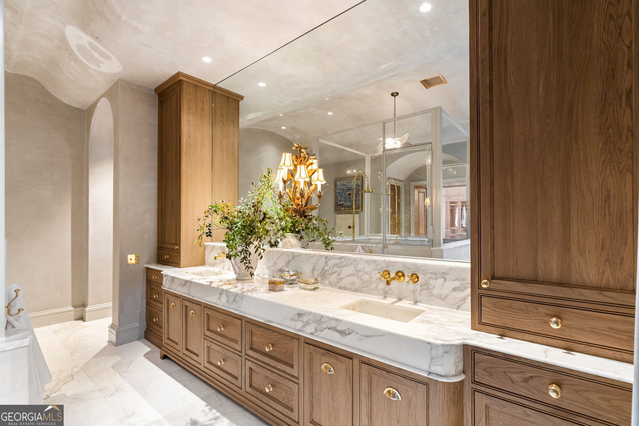 Tuxedo Park - Residential