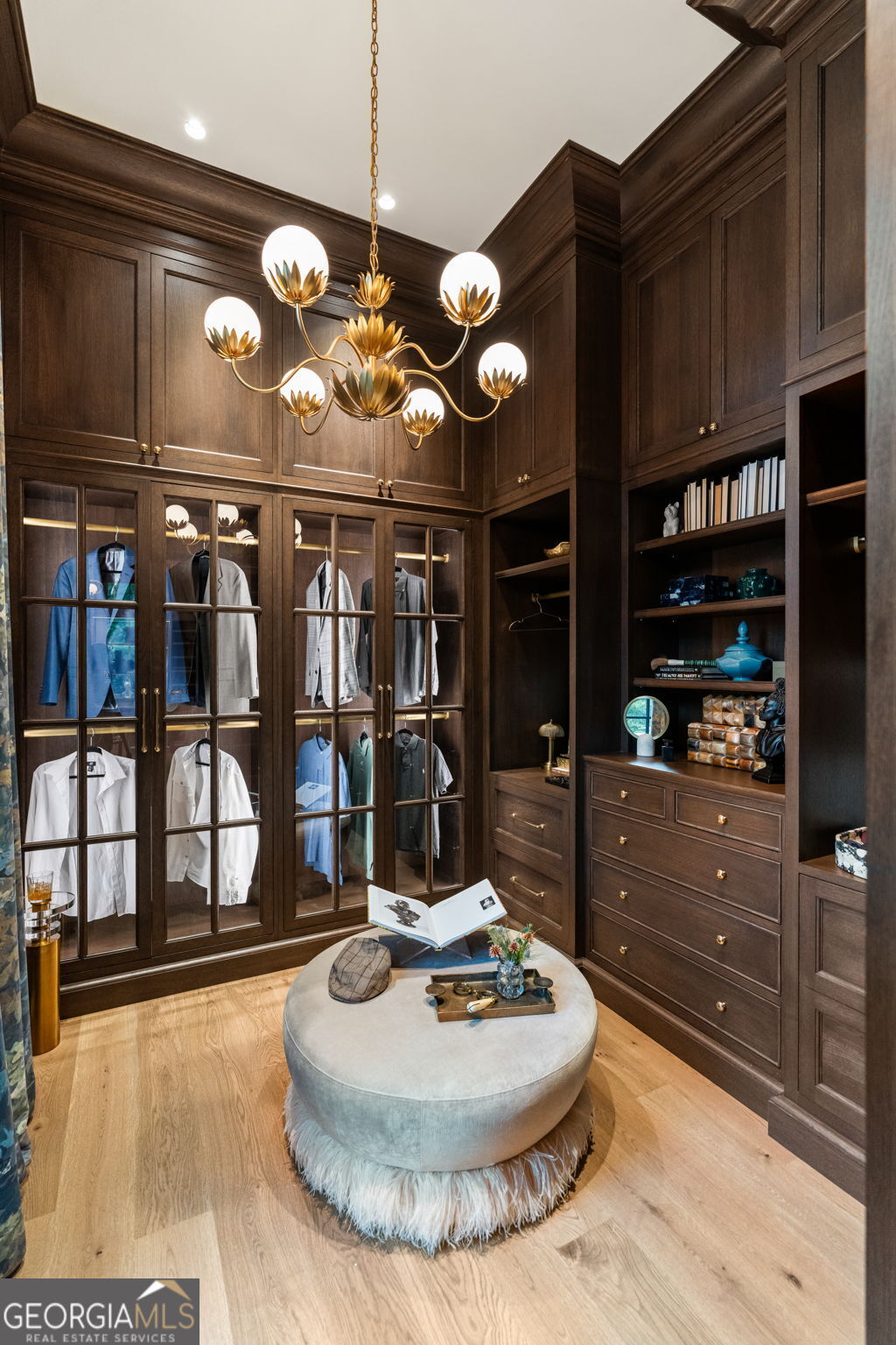Tuxedo Park - Residential