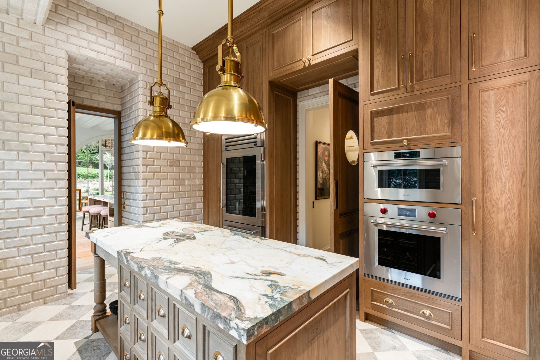 Tuxedo Park - Residential
