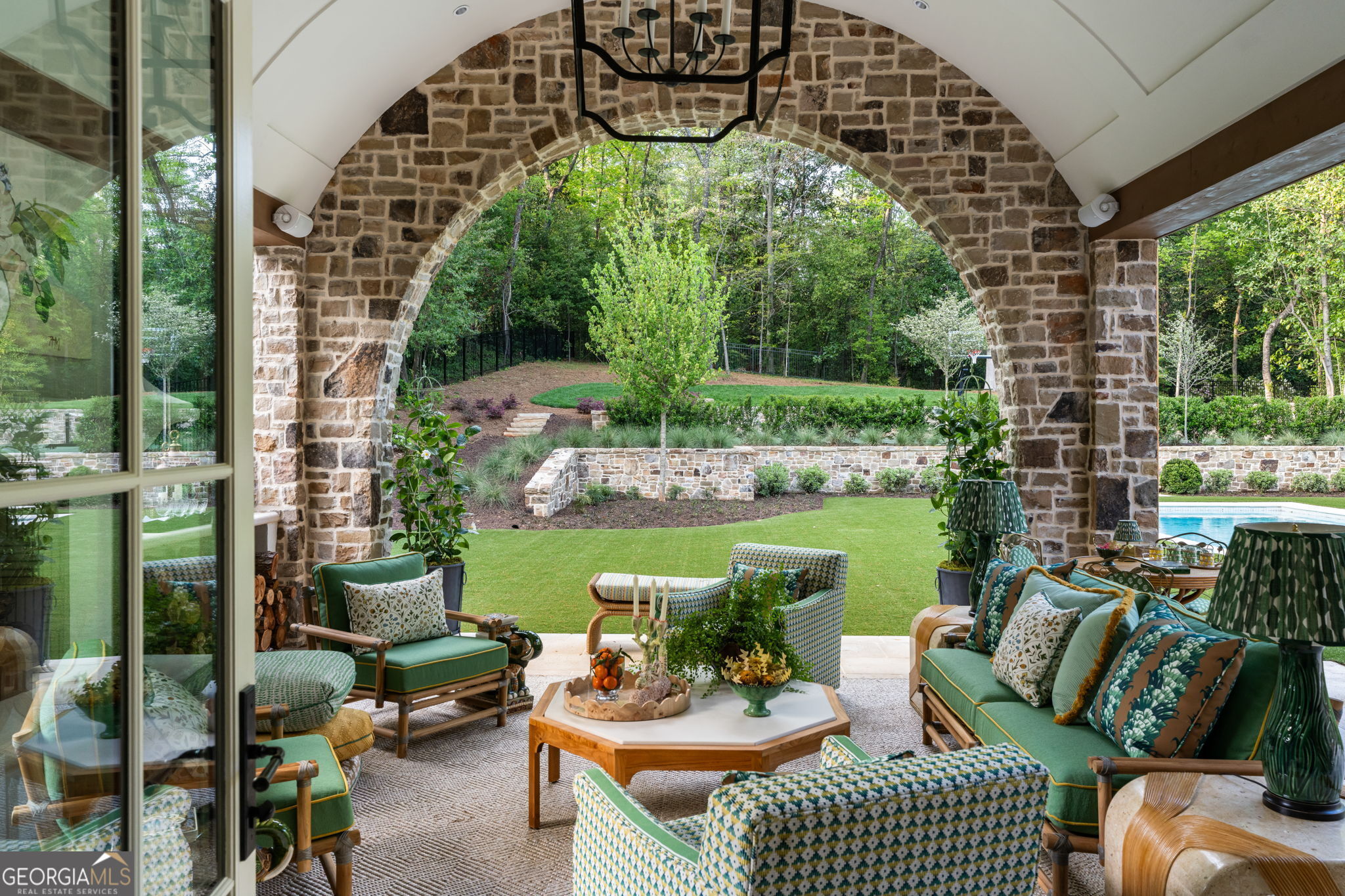Tuxedo Park - Residential