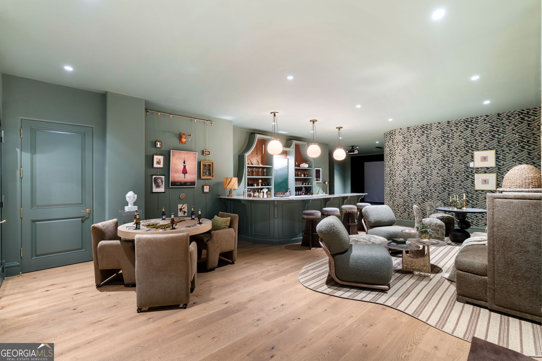 Tuxedo Park - Residential