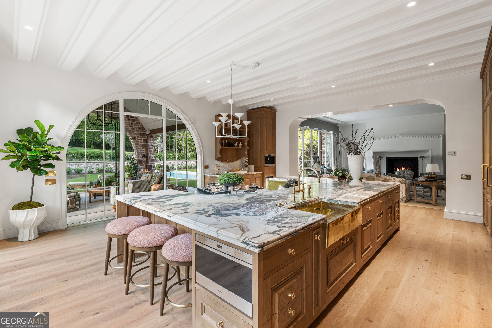 Tuxedo Park - Residential