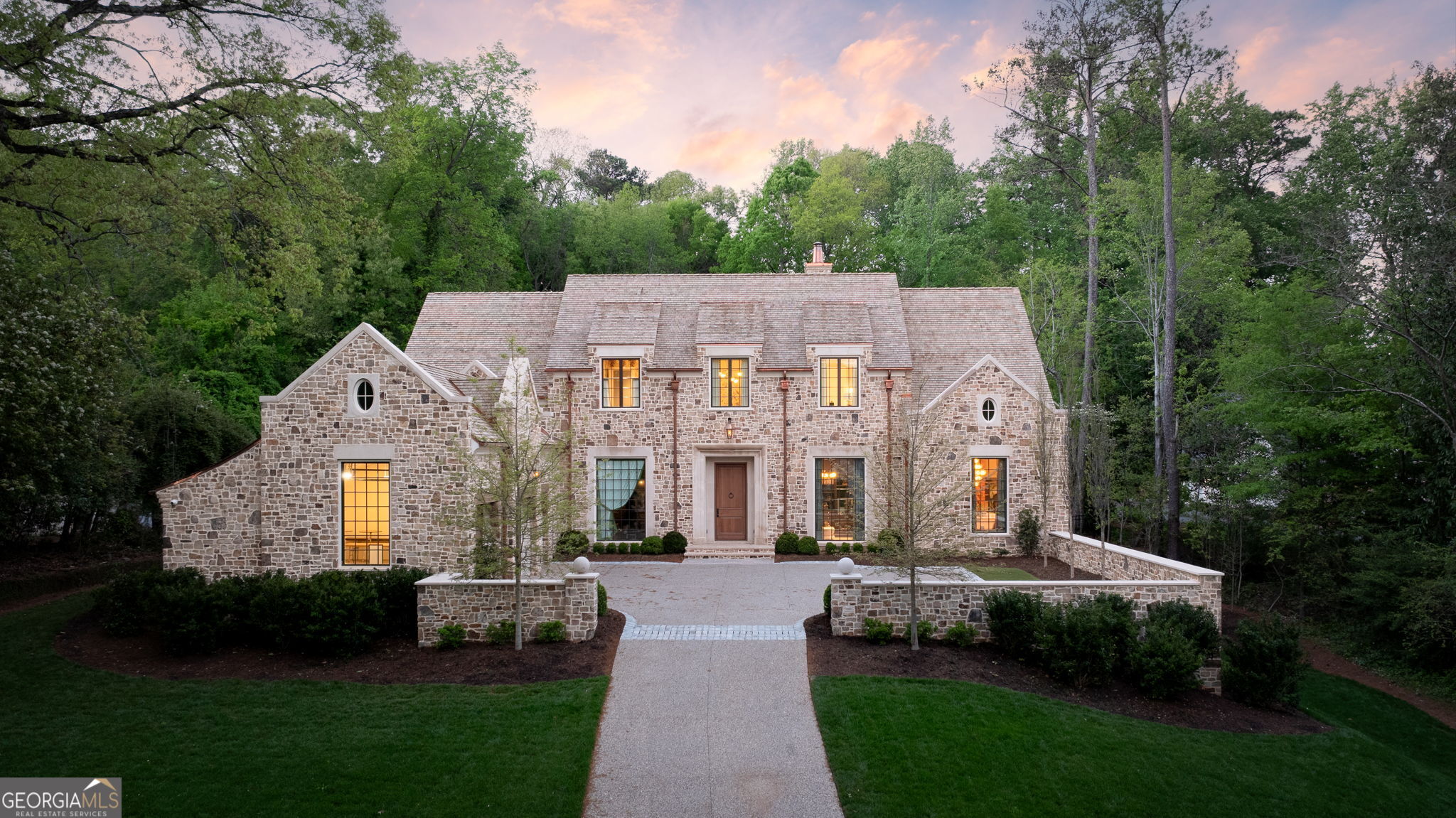 Tuxedo Park - Residential