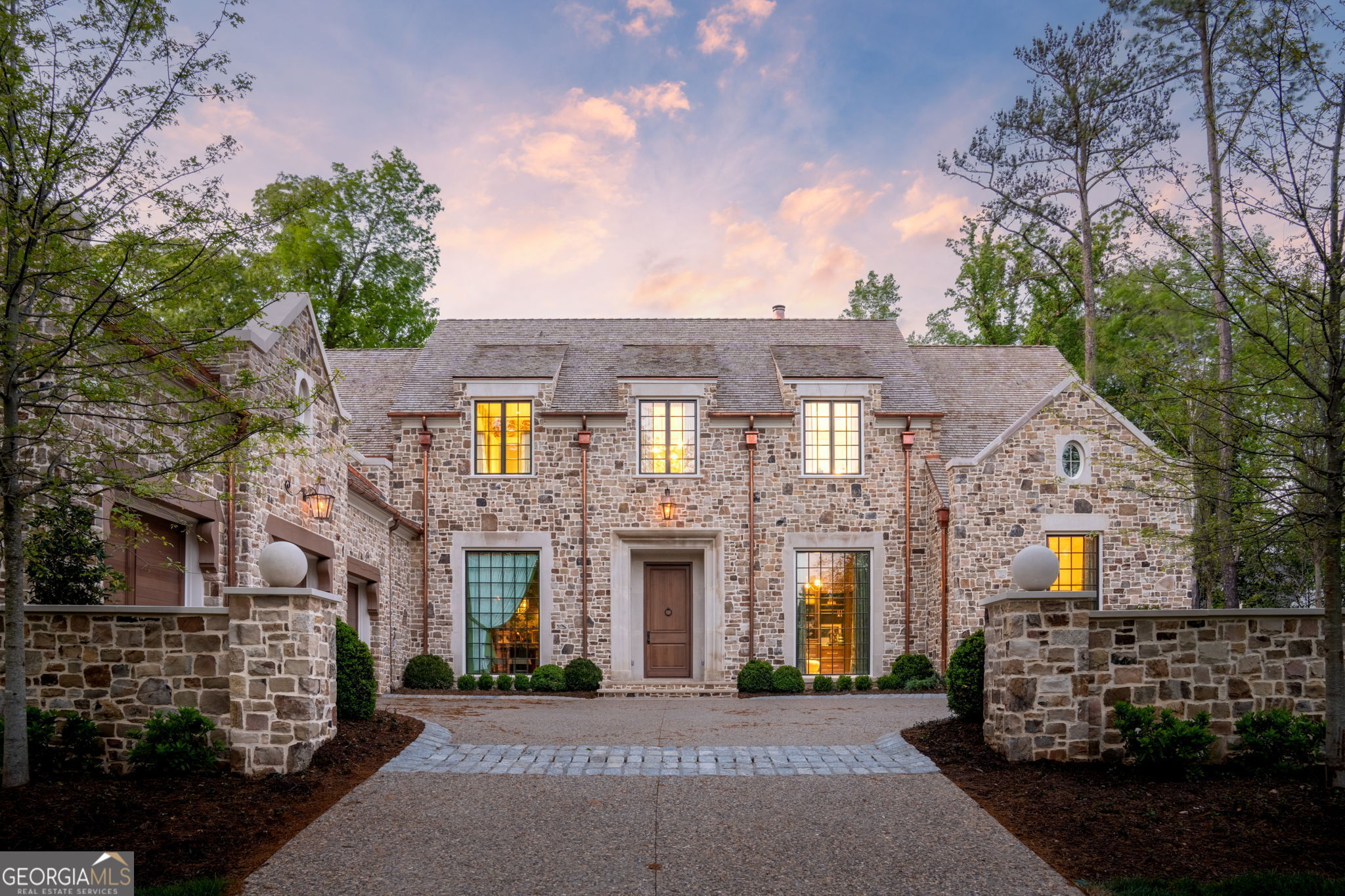 Tuxedo Park - Residential