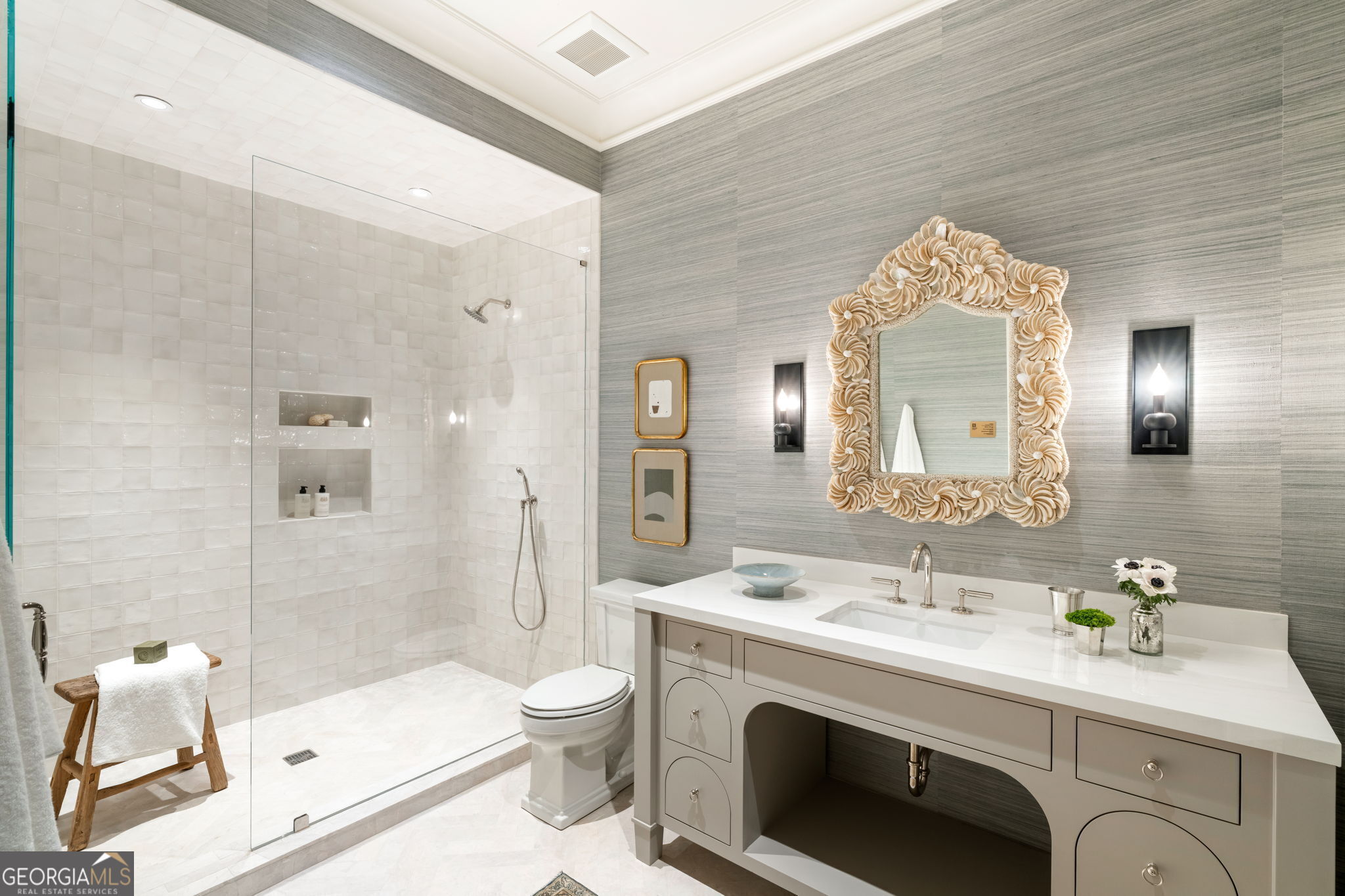 Tuxedo Park - Residential