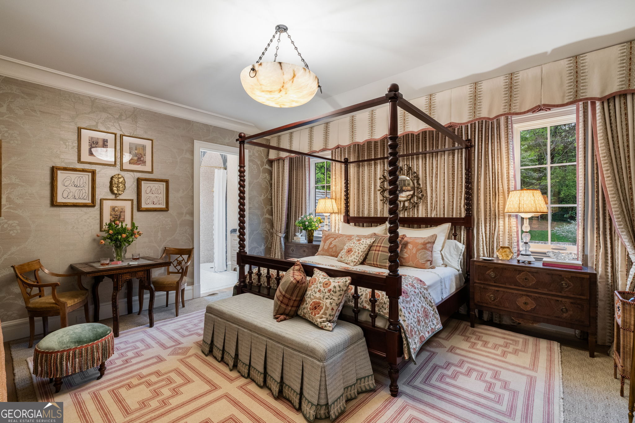 Tuxedo Park - Residential