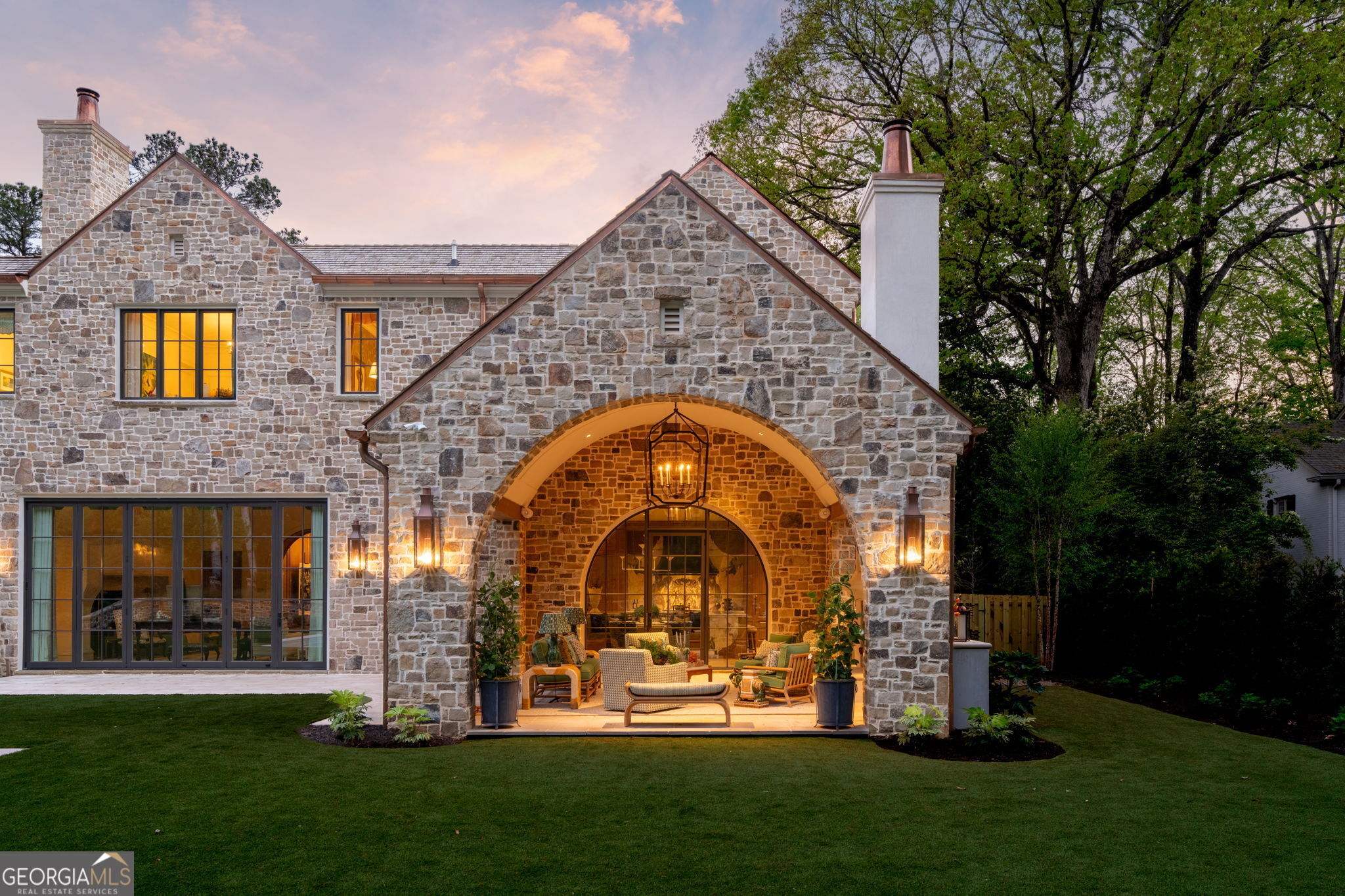 Tuxedo Park - Residential
