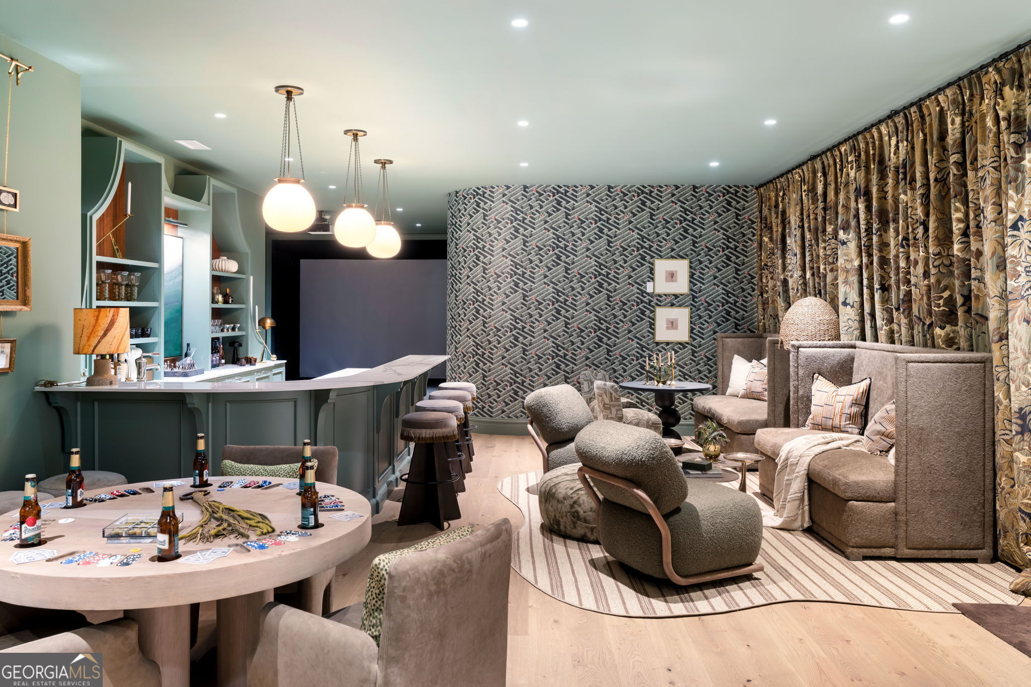 Tuxedo Park - Residential