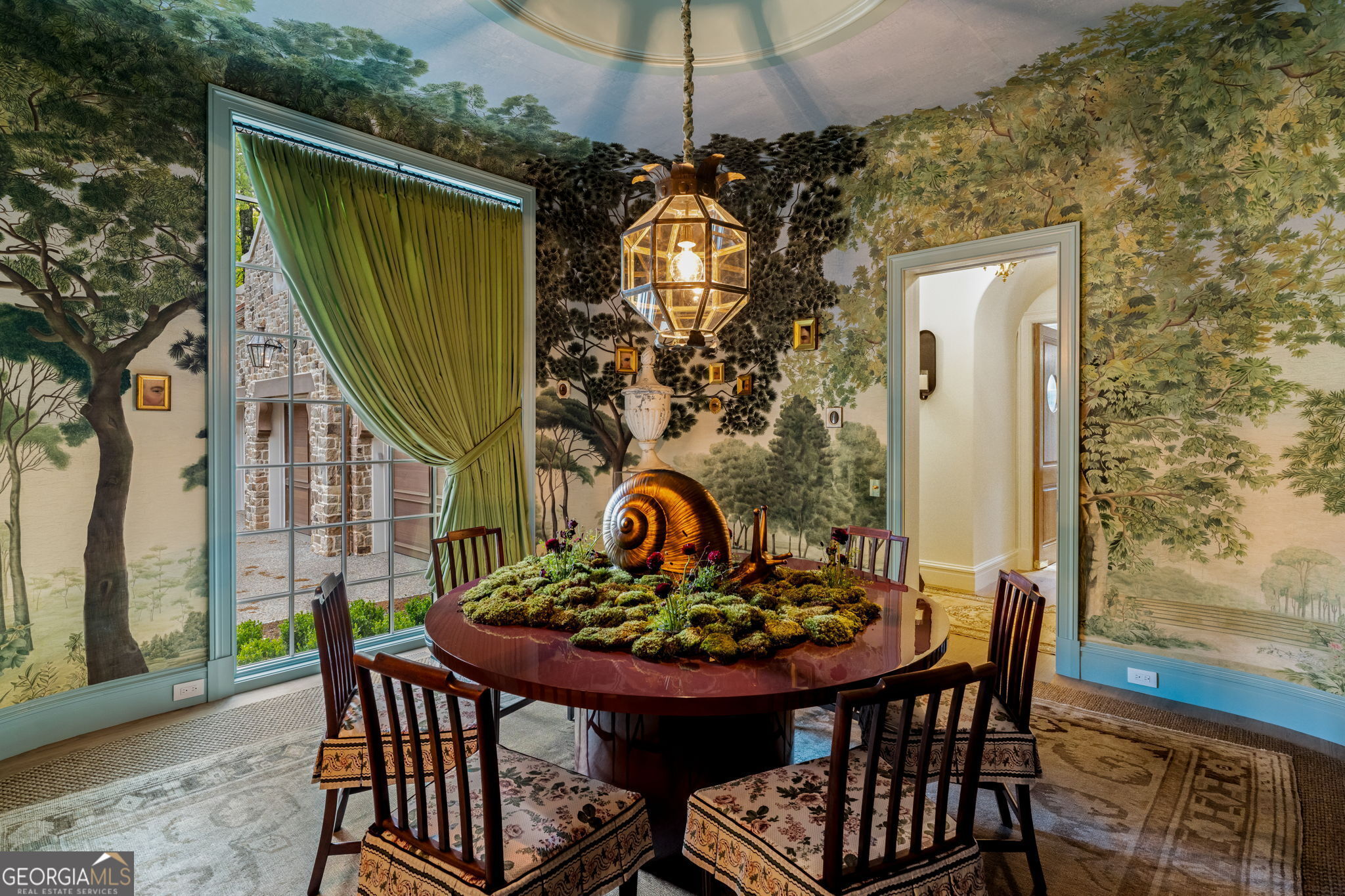 Tuxedo Park - Residential