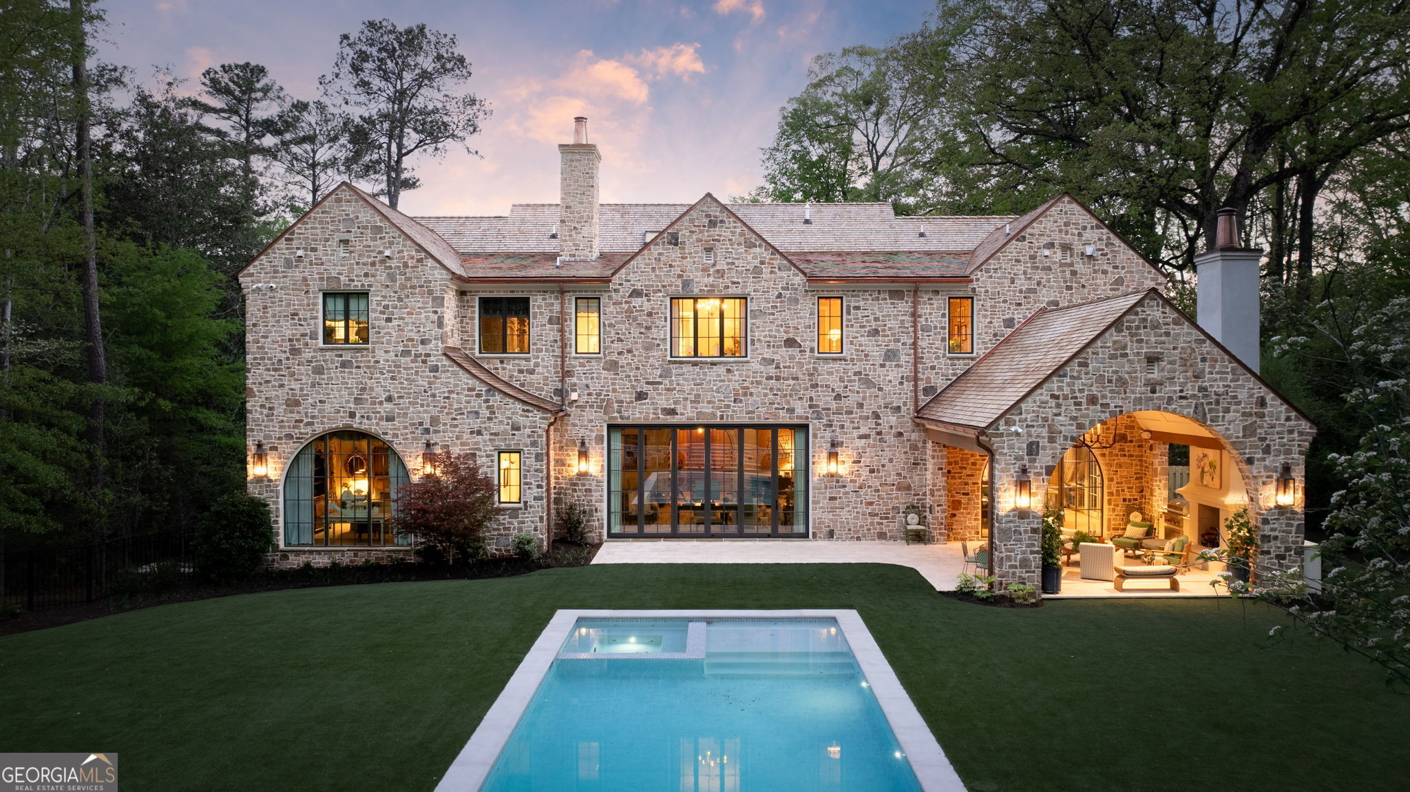 Tuxedo Park - Residential