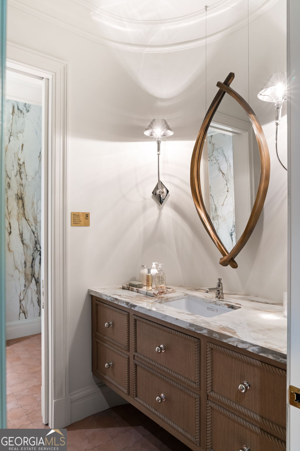 Tuxedo Park - Residential