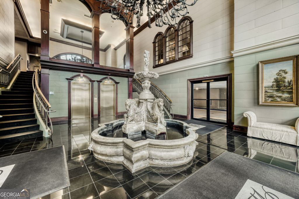 Photo of 3334 Peachtree Road NE #1208, Atlanta, GA 30326 (MLS # 10721983)