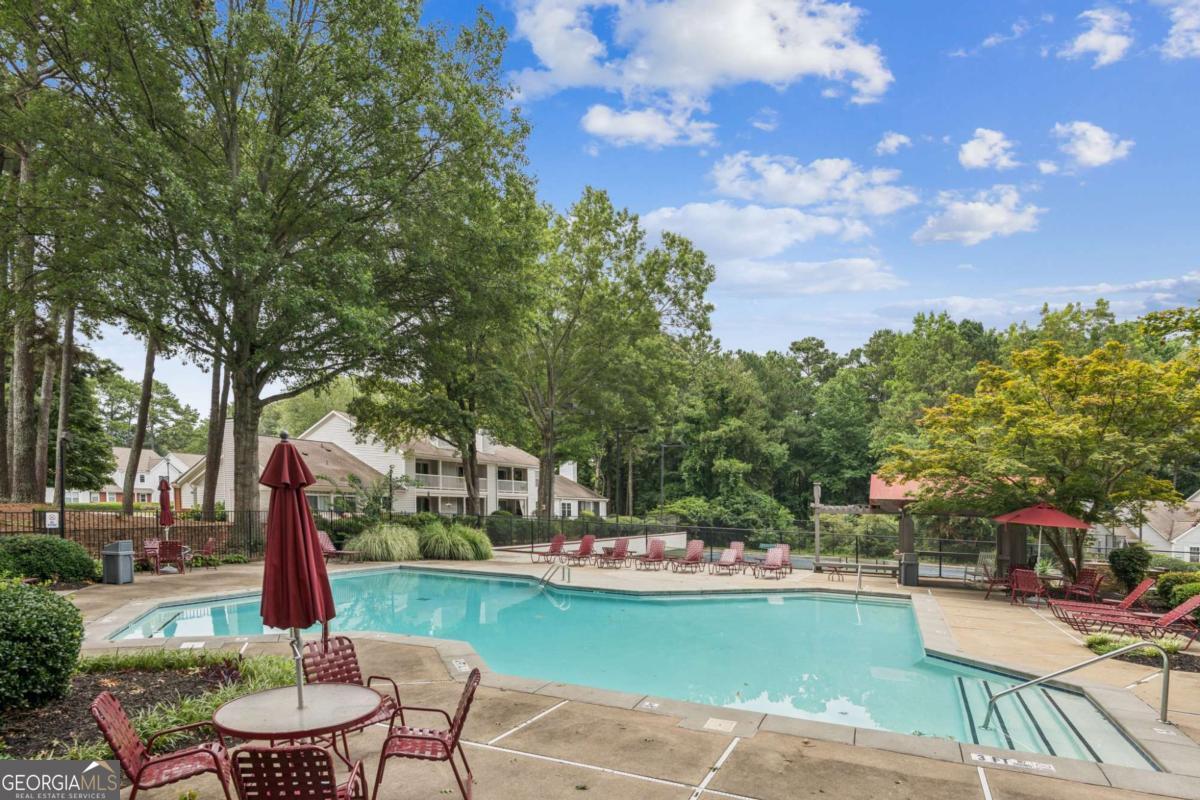 HENDERSON PLACE - Residential