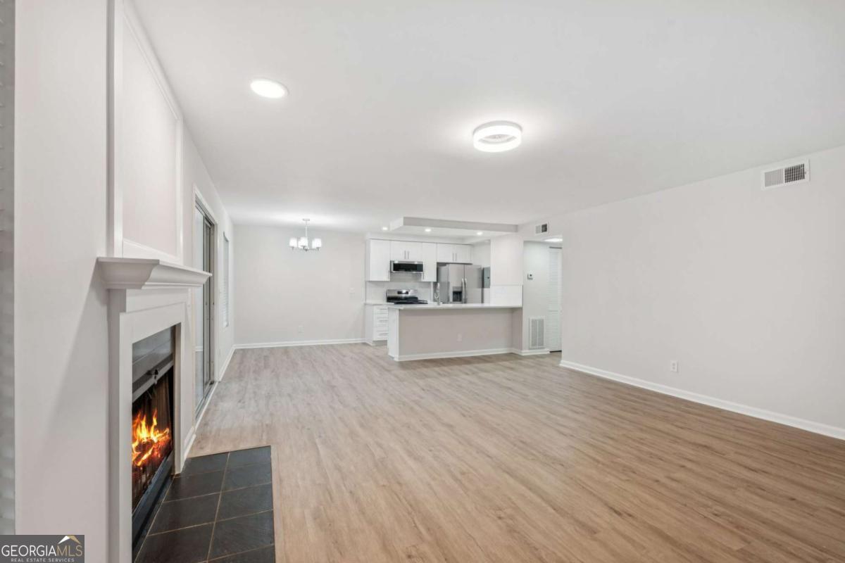 HENDERSON PLACE - Residential