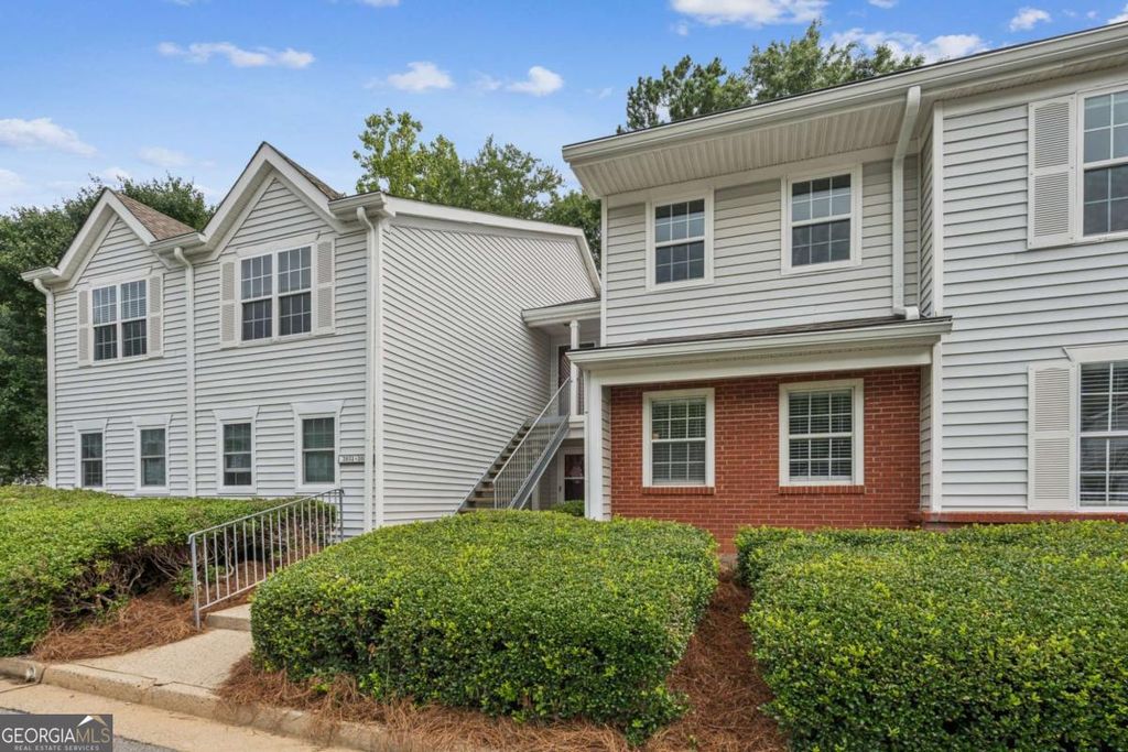 Photo of 3053 Westwood Way, Alpharetta, GA 30004 (MLS # 10632677)