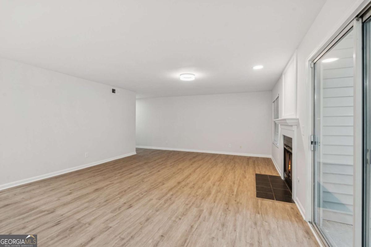 HENDERSON PLACE - Residential