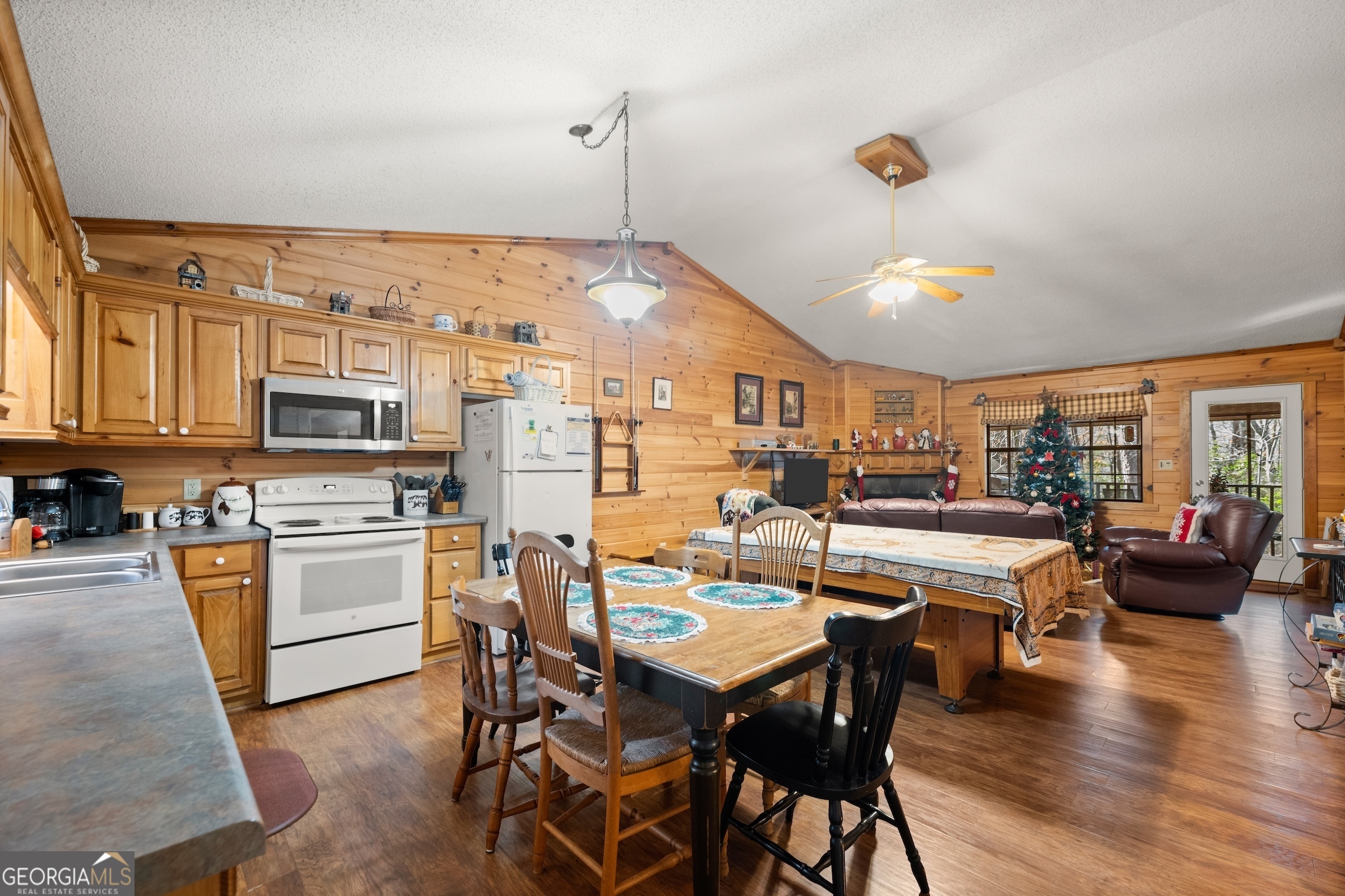 59 Rolling Hills DR