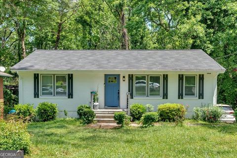 Photo of 2210 Polar Rock Avenue SW, Atlanta, GA 30315 (MLS # 10513210)
