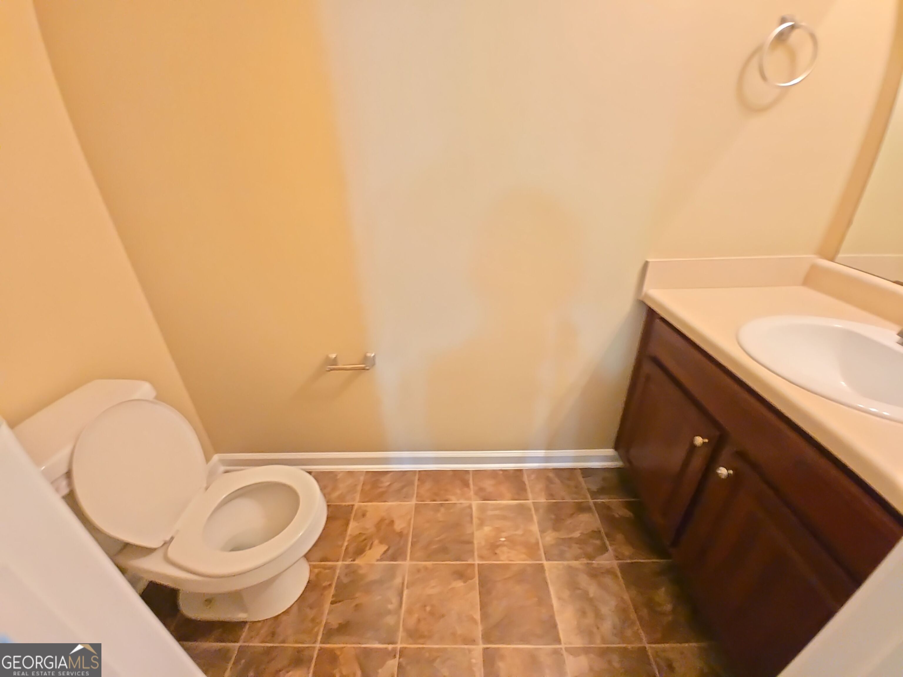 1098 McConaughy CT