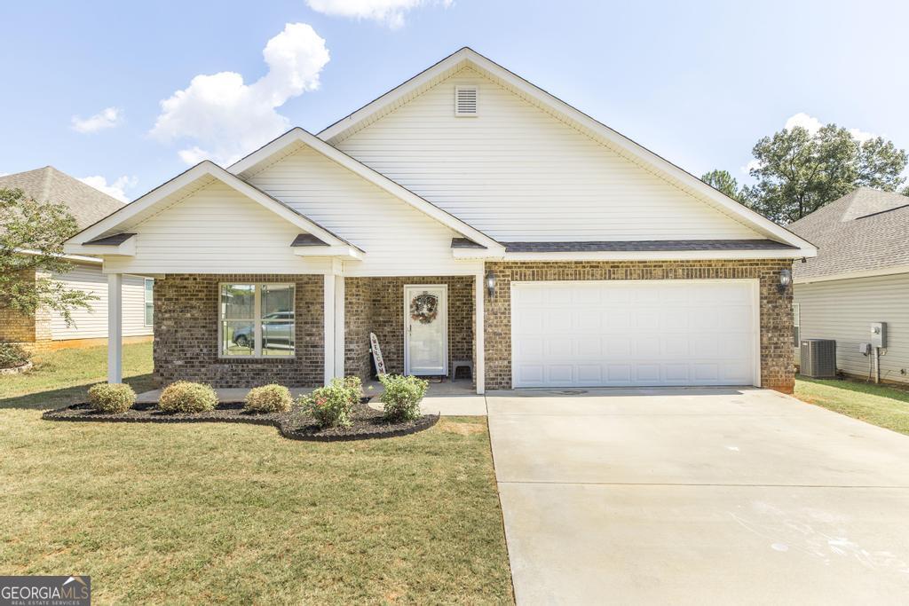 This stunning 3-bedroom, 2-bath home offers the ease of single-level living and is loaded with upgrades you'll love. Step inside to find luxury vinyl plank flooring, granite countertops, and a spacious kitchen with stainless steel appliances. The owner's suite features a spa-like bath with a tile shower and separate soaking tub for ultimate relaxation. Outside, enjoy one of the few truly level fenced-in backyards on the street-perfect for entertaining, gardening, or pets. This home combines style, comfort, and functionality in a sought-after location. Don't miss your chance to make it yours!