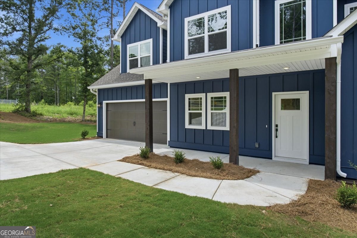 2470 Fischer RD
