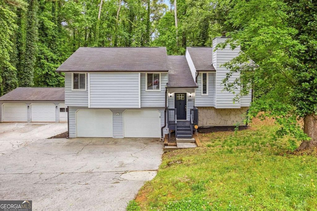 Photo of 3021 Munson Court, Snellville, GA 30039 (MLS # 10765489)