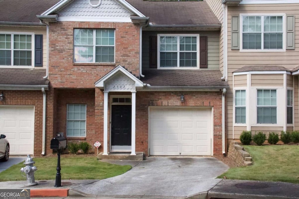 Photo of 2502 Laurel Circle NW, Atlanta, GA 30311 (MLS # 10854119)