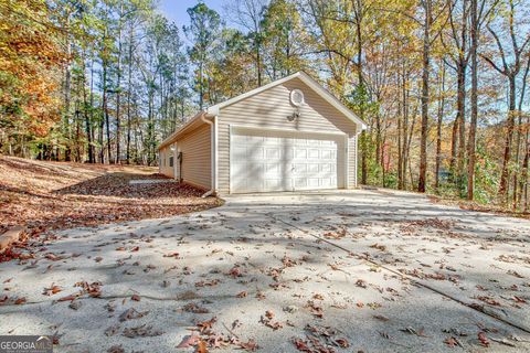 A home in Newnan